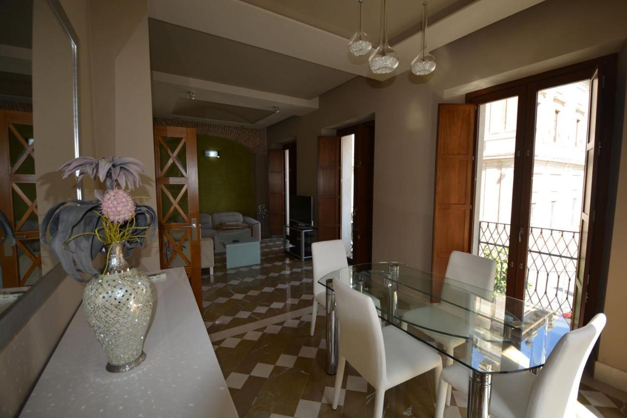 Luxury Apartment With Views To Alcazar, Cathedral And Giralda. Siviglia Esterno foto