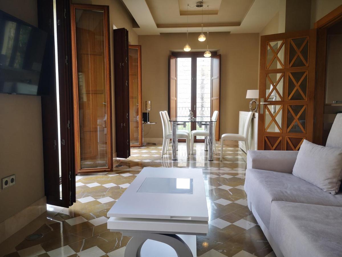 Luxury Apartment With Views To Alcazar, Cathedral And Giralda. Siviglia Esterno foto