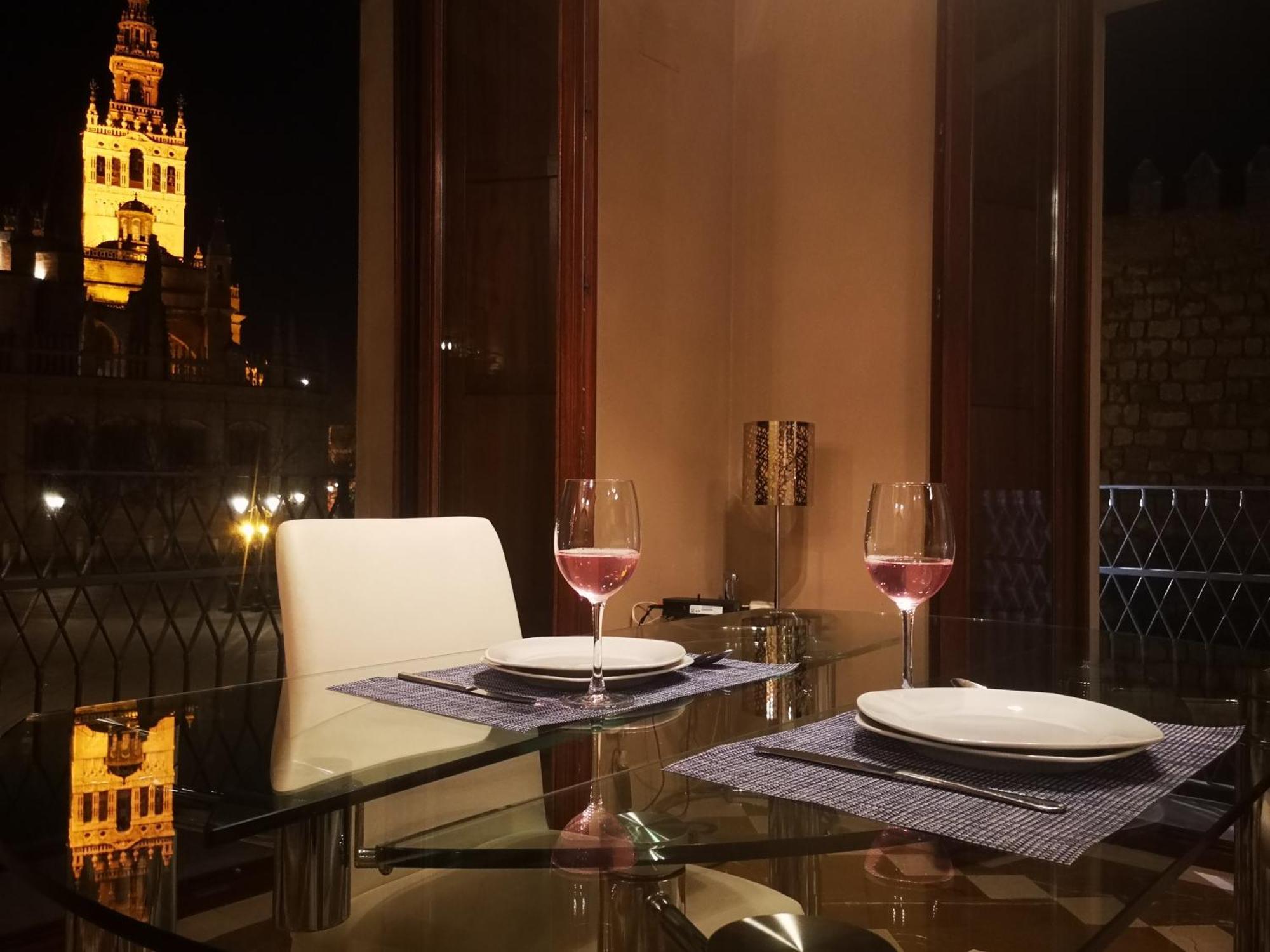 Luxury Apartment With Views To Alcazar, Cathedral And Giralda. Siviglia Esterno foto