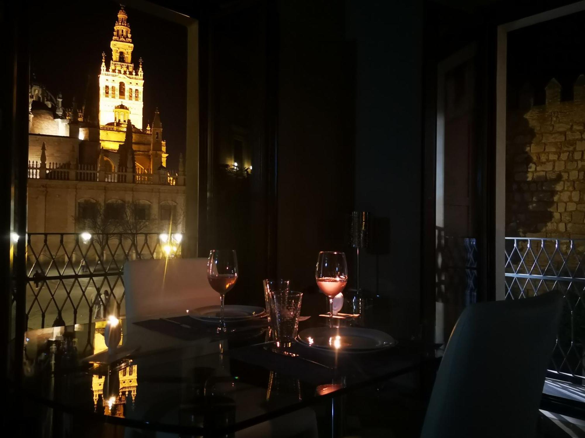 Luxury Apartment With Views To Alcazar, Cathedral And Giralda. Siviglia Esterno foto